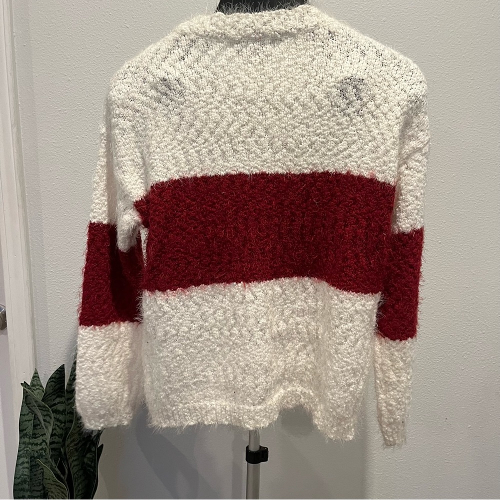 Sweater - Picture 4 of 4